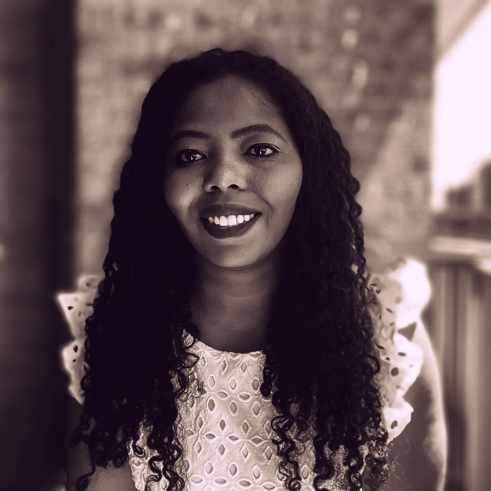 Meet your Posher, Justina